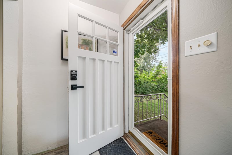 107 S Oneida St, Green Bay, WI 54303-1920