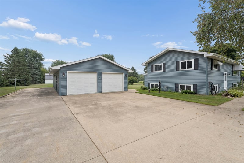 N2580 County Road A, Appleton, WI 54913