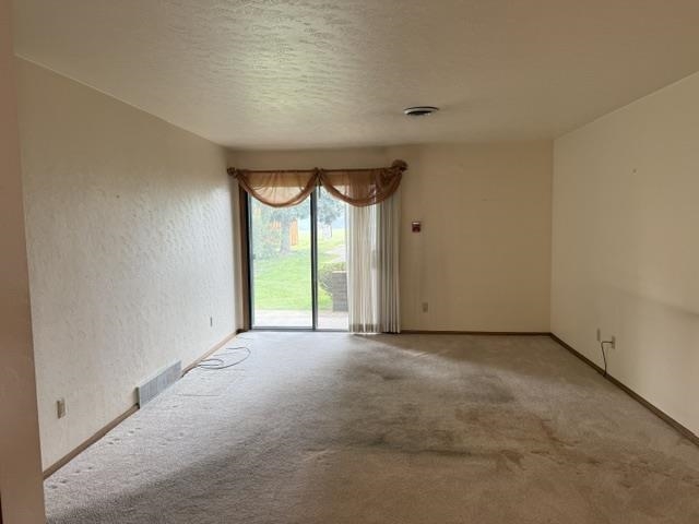 366 W St Joseph St, Green Bay, WI 54301-2367
