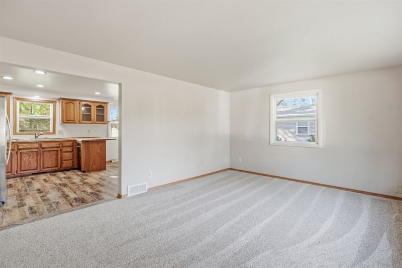 132 Blithe St, Green Bay, WI 54303
