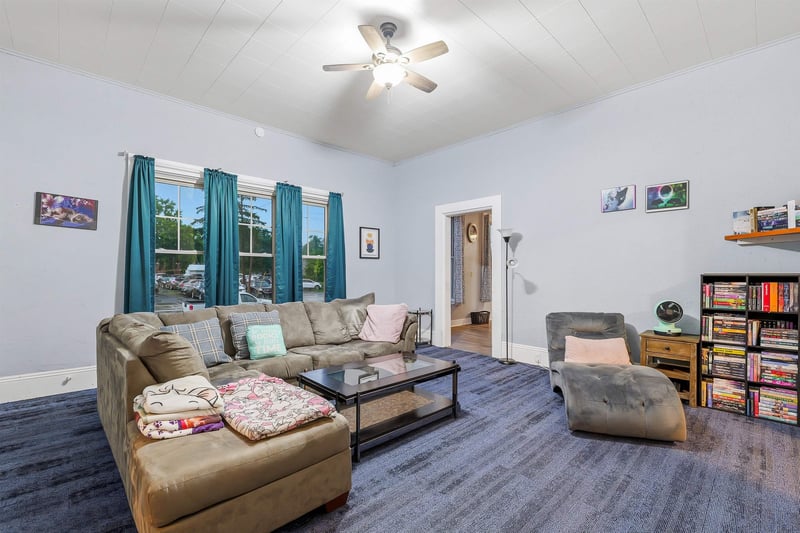 4 Prospect Ave, Oshkosh, WI 54901