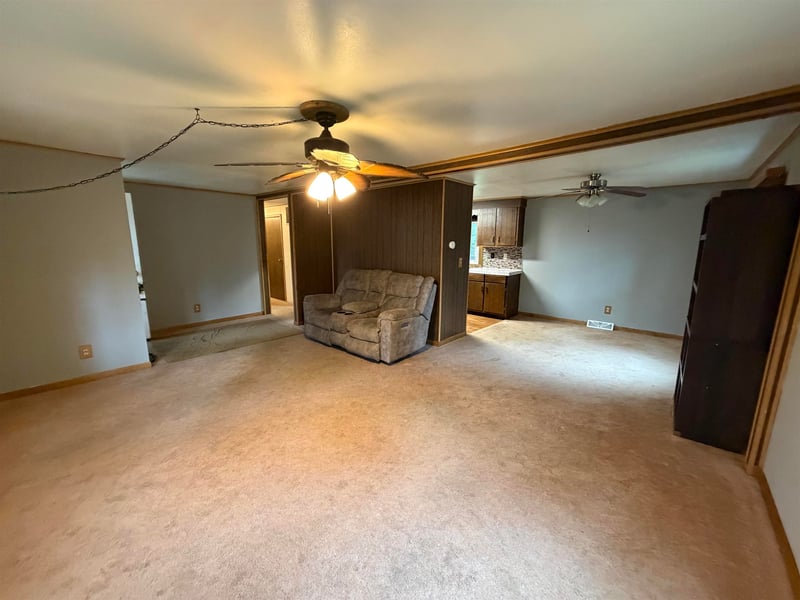 N6005 Lake Dr, Shawano, WI 54166