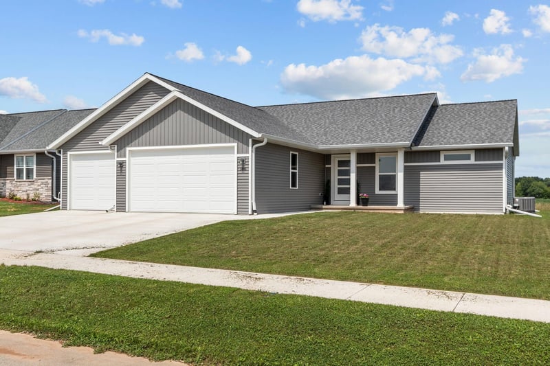 3846 E Zion Ln, Appleton, WI 54913