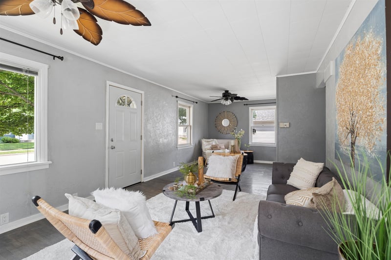 1820 Alaska St, Oshkosh, WI 54902