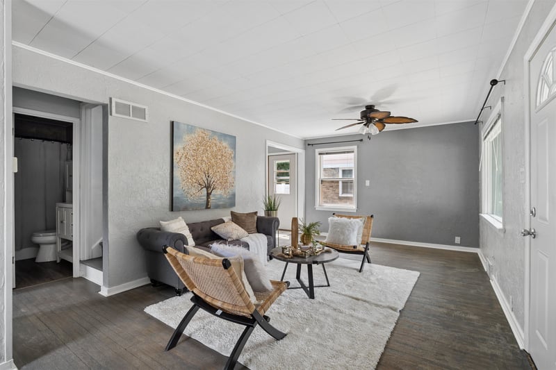 1820 Alaska St, Oshkosh, WI 54902