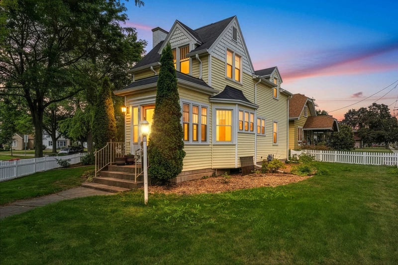 1312 W Packard St, Appleton, WI 54914