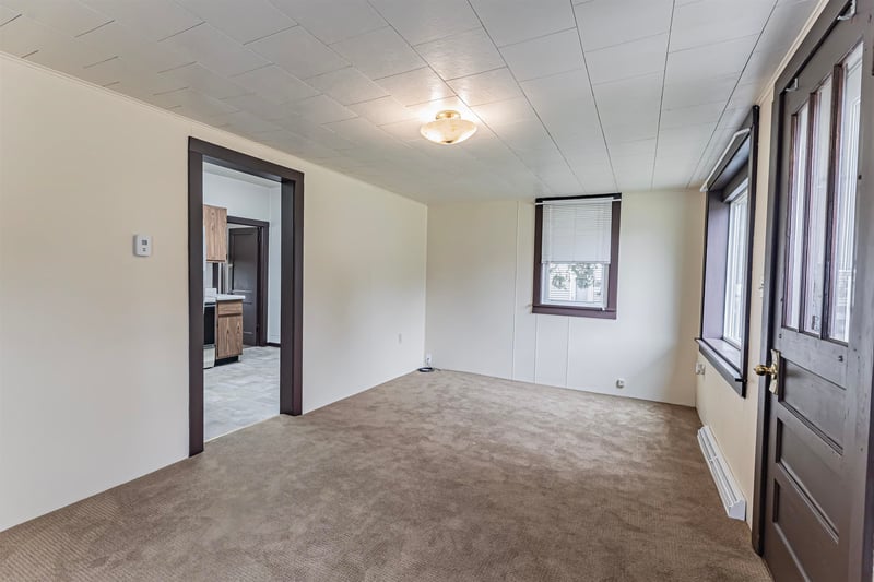 610 E Schurz St, Shawano, WI 54166
