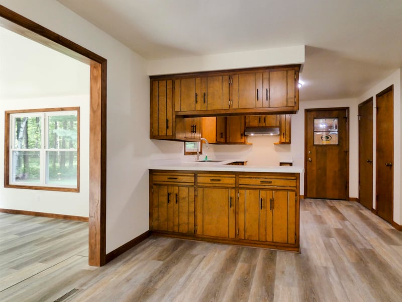 4347 Sandy Ln, Suamico, WI 54173