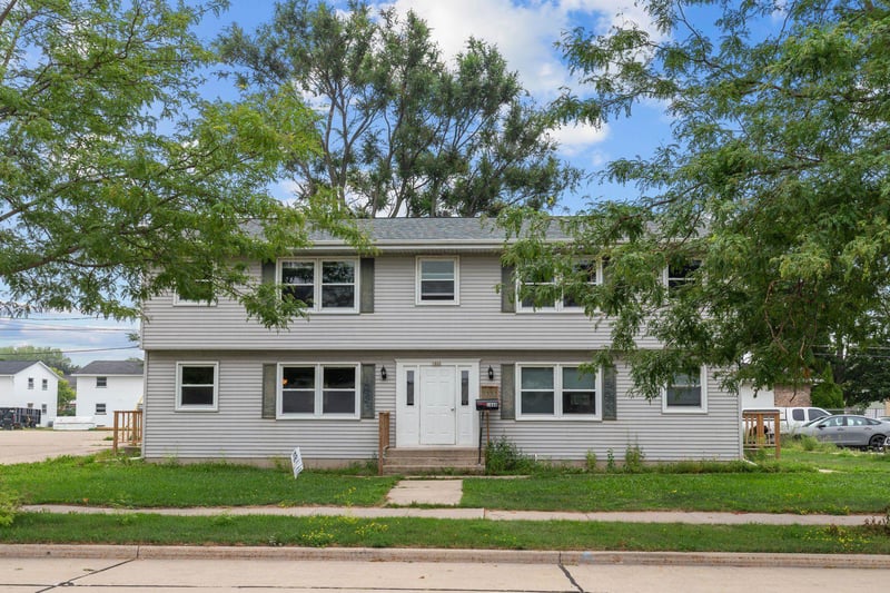1860 Evans St, Oshkosh, WI 54901