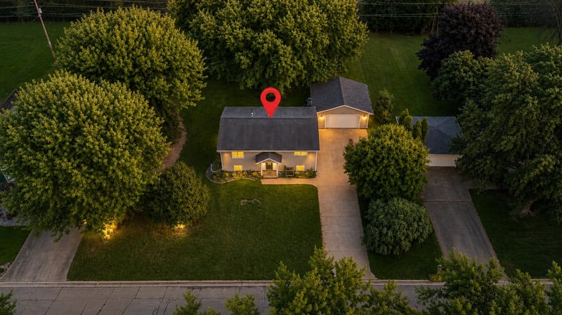 714 Giese St, Hortonville, WI 54944
