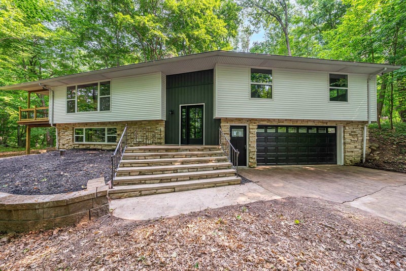 3973 W Highview Dr, Appleton, WI 54913