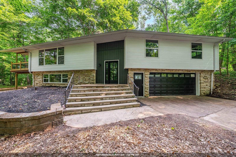 3973 W Highview Dr, Appleton, WI 54913