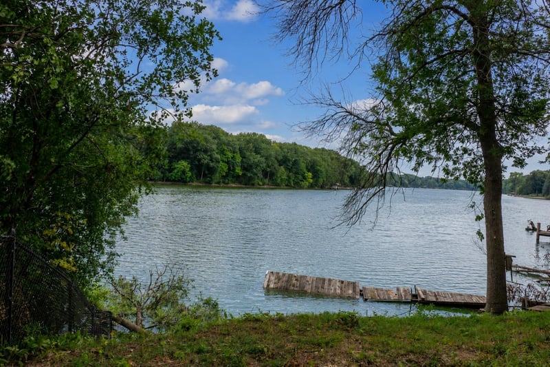 3015 E Wisconsin Ave, Appleton, WI 54911