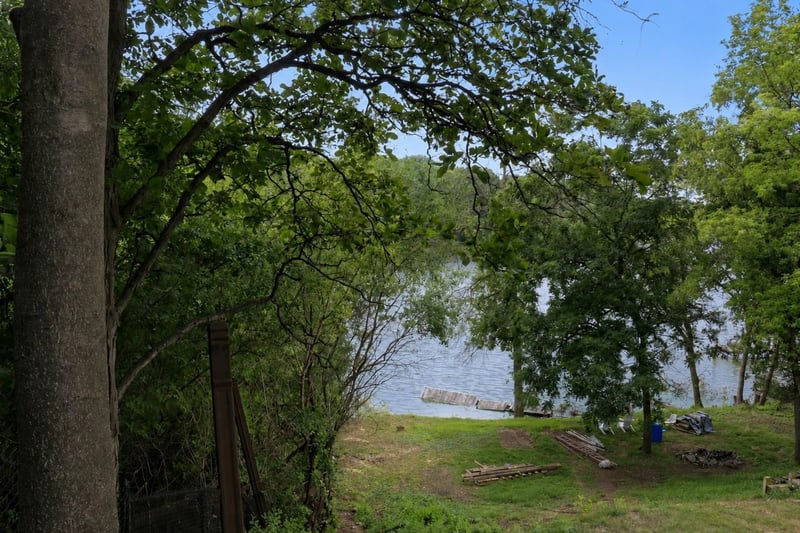 3015 E Wisconsin Ave, Appleton, WI 54911