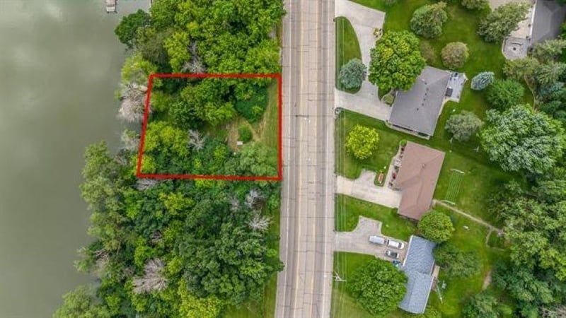 3015 E Wisconsin Ave, Appleton, WI 54911
