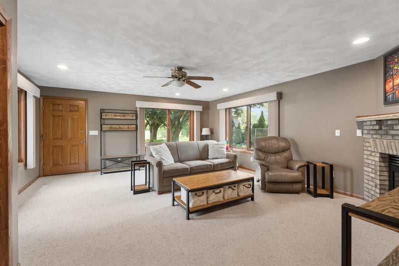 1912 S Walden Ave, Appleton, WI 54915