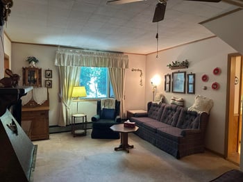 331 S Jackson St, Green Bay, WI 54301-3907
