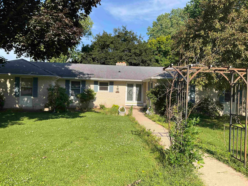 2478 Sunrise Ct, Green Bay, WI 54302