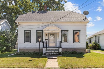 541 Ceape Ave, Oshkosh, WI 54901