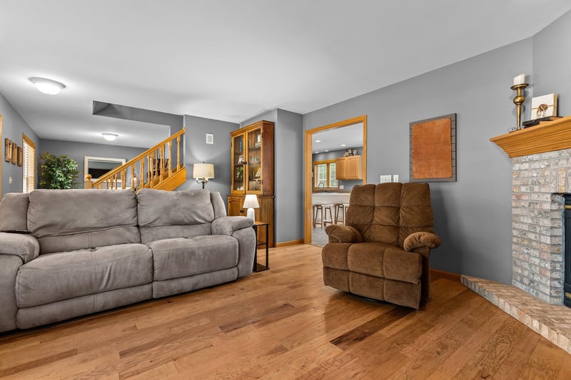 3023 E Greenleaf Dr, Appleton, WI 54913