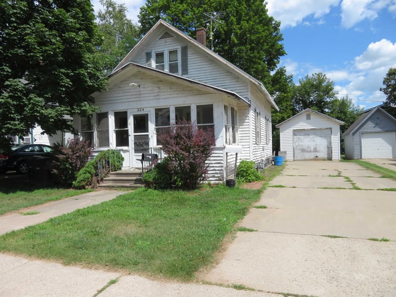 324 S Washington St, Shawano, WI 54166-2756