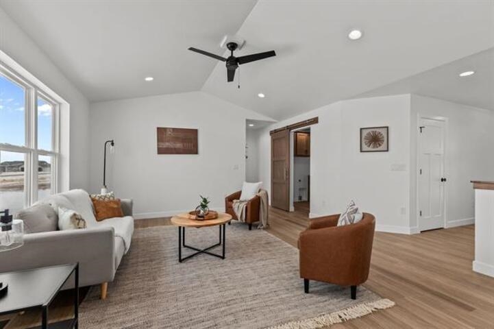 W6862 Mcallister Dr, Greenville, WI 54942