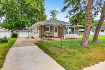 1028 Tyler Ave, Oshkosh, WI 54902-3465