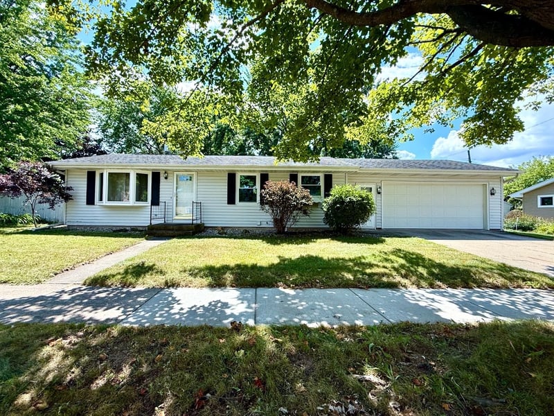 1135 W Marquette St, Appleton, WI 54914