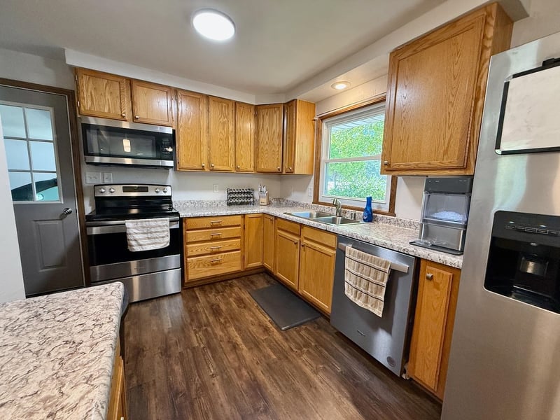 1135 W Marquette St, Appleton, WI 54914