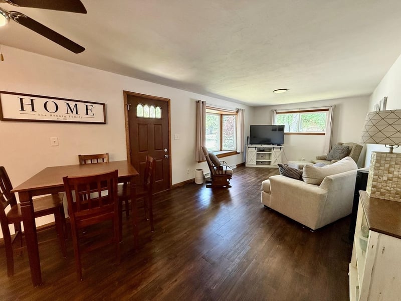 1135 W Marquette St, Appleton, WI 54914