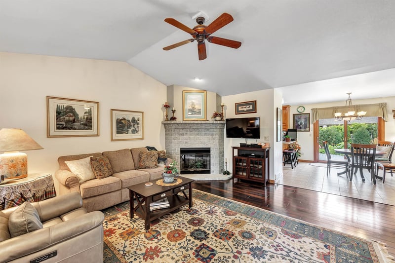 1159 Inlet Dr, Suamico, WI 54173