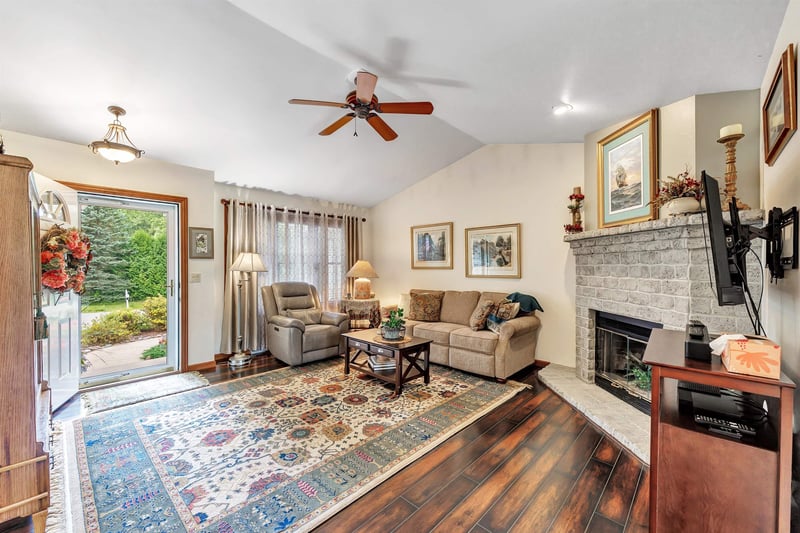 1159 Inlet Dr, Suamico, WI 54173
