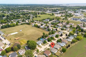 1005 Freedom Ave, Oshkosh, WI 54901-0744