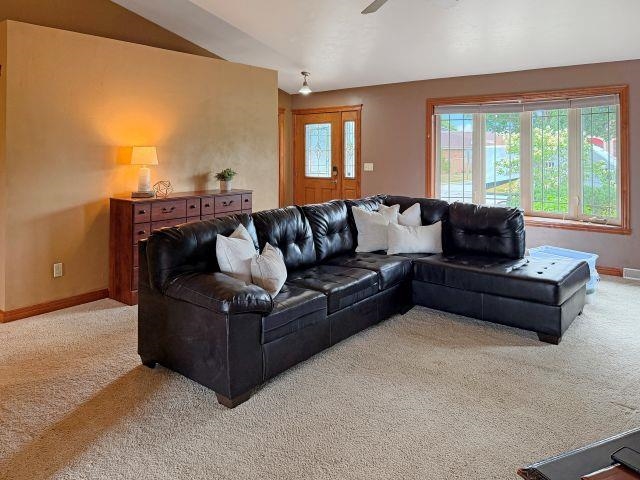 3136 Egan Ln, Green Bay, WI 54311-5064