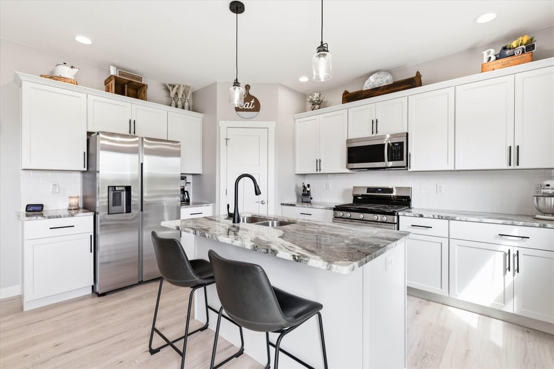 2601 St Thomas Ln, Neenah, WI 54956