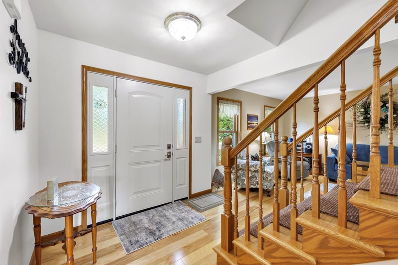 3097 Mercedes Dr, Green Bay, WI 54313