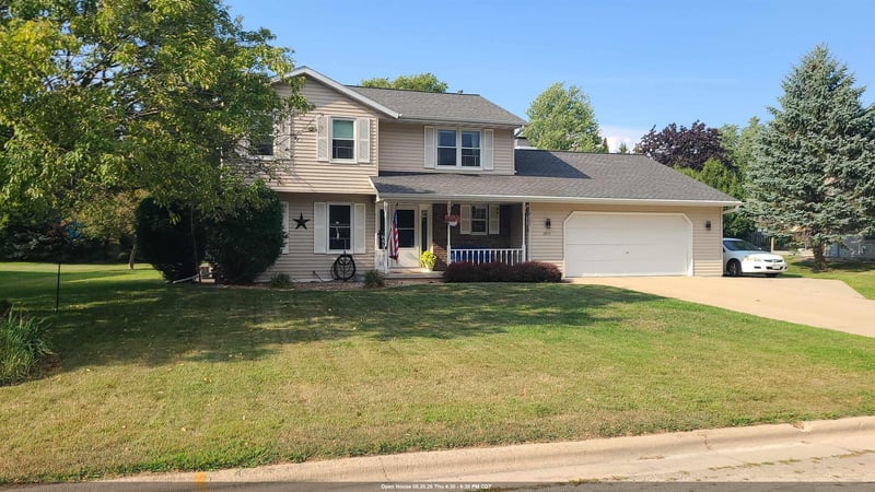 2854 Baylite Dr, Green Bay, WI 54313-7175
