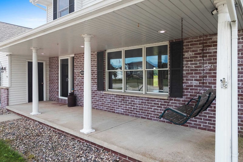 2820 Blue Spruce Dr, Green Bay, WI 54311-4509