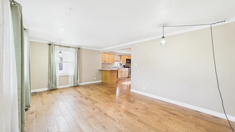 919 N Sharon St, Appleton, WI 54914