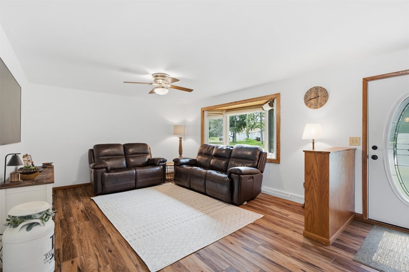 3090 W 1st Ave, Appleton, WI 54914