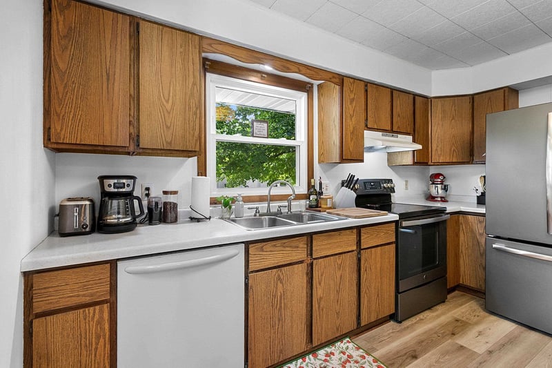 N5643 N Franklin St, Shawano, WI 54166