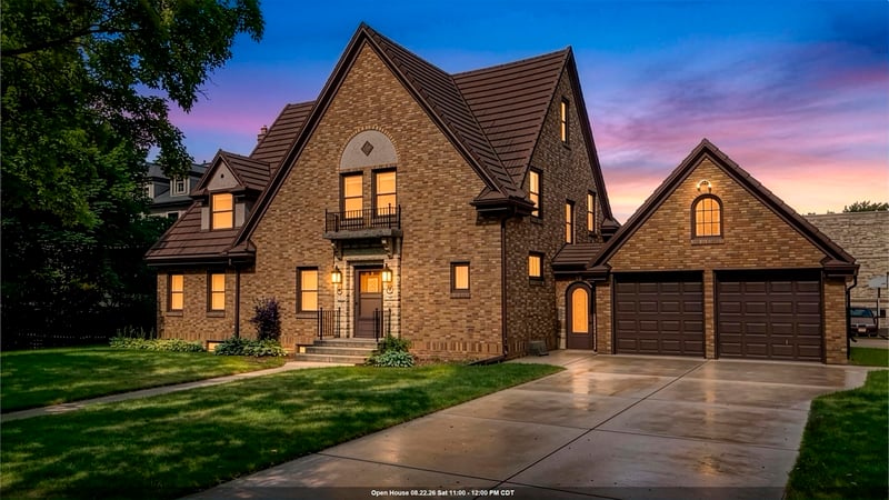 740 S Quincy St, Green Bay, WI 54301