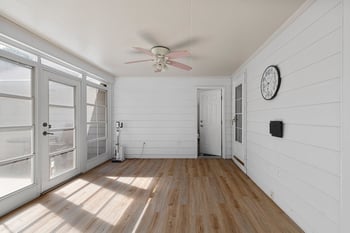1153 Highview Ln, Green Bay, WI 54304