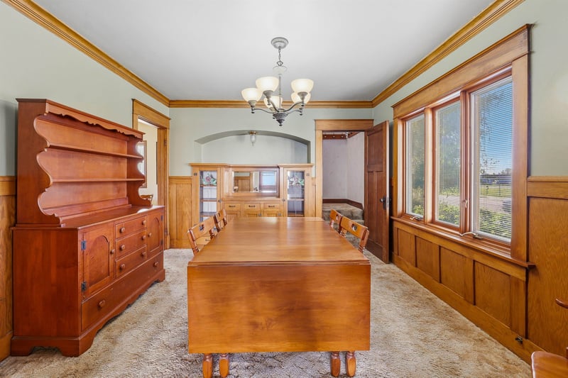 2024 Illinois Ave, New Holstein, WI 53061-1303