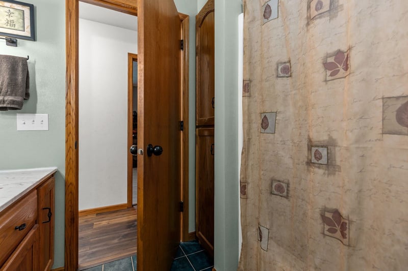 N1391 Woodland Dr, Greenville, WI 54942