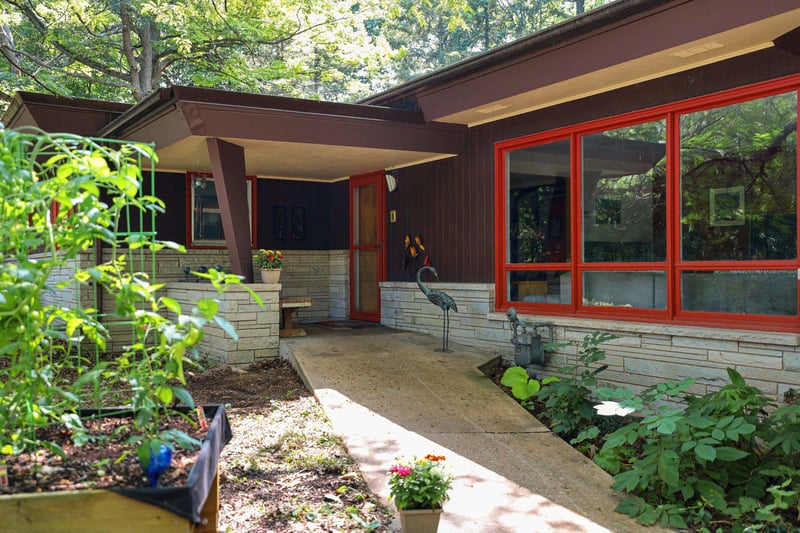 2532 Sheridan Dr, Green Bay, WI 54302-4423