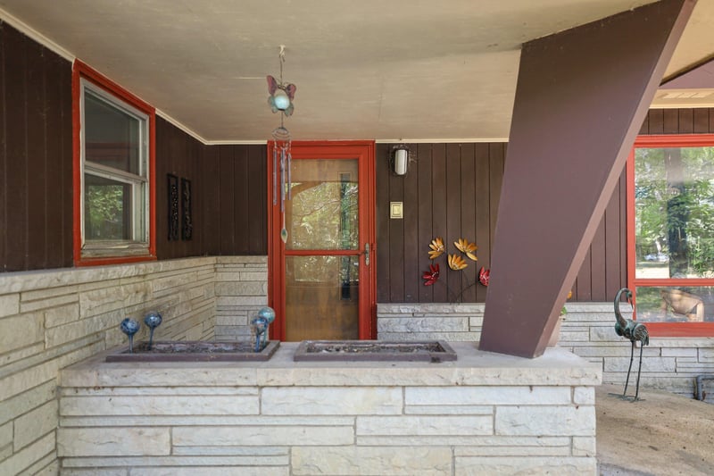2532 Sheridan Dr, Green Bay, WI 54302-4423