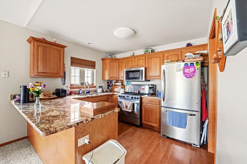 711 W Packer Ave, Oshkosh, WI 54901