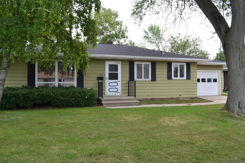 1138 Higgins Ave, Neenah, WI 54956