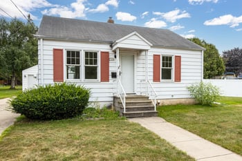 1609 W Murdock Ave, Oshkosh, WI 54901-2126
